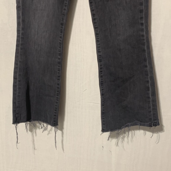 Good American Cropped Raw Hem Boot Jeans - Picture 3 of 9